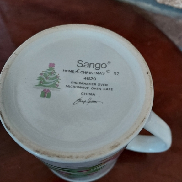 Sango Home For Christmas Pattern 4829 Mug Pink Ribbon Green Tree - Picture 6 of 6